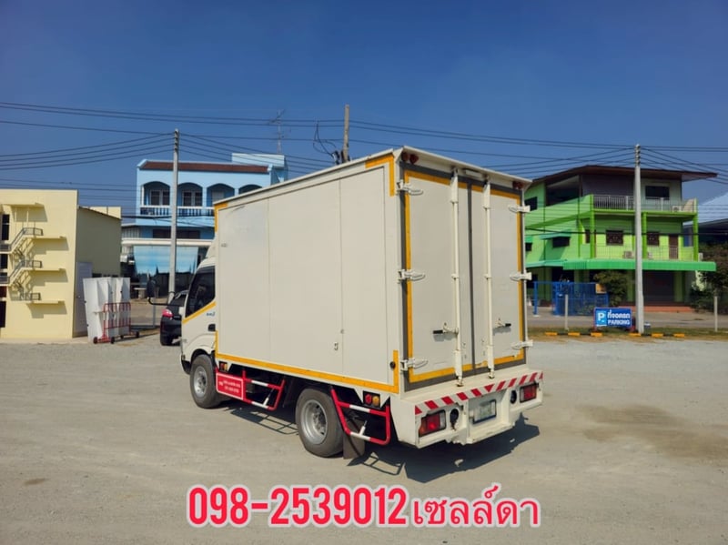 👉 สี่ล้อตู้ HINO XZU 136 แรง ปี 2567(9713)