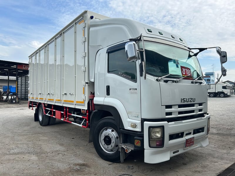 🔥ฟรีเก็บสวยทั้งคัน อู่BBC บ้านบึง🔥 หกล้อตู้สิบบาน ISUZU FTR 240 แรง ปี 2557(9785)