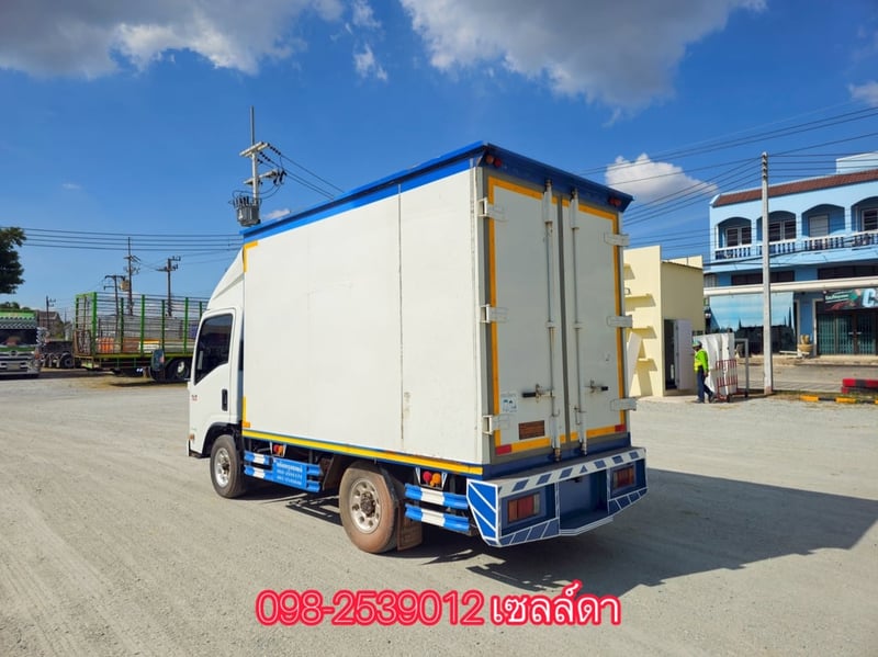 👉 สี่ล้อตู้ ISUZU  NLR 104 แรง ปี 2564(4519)