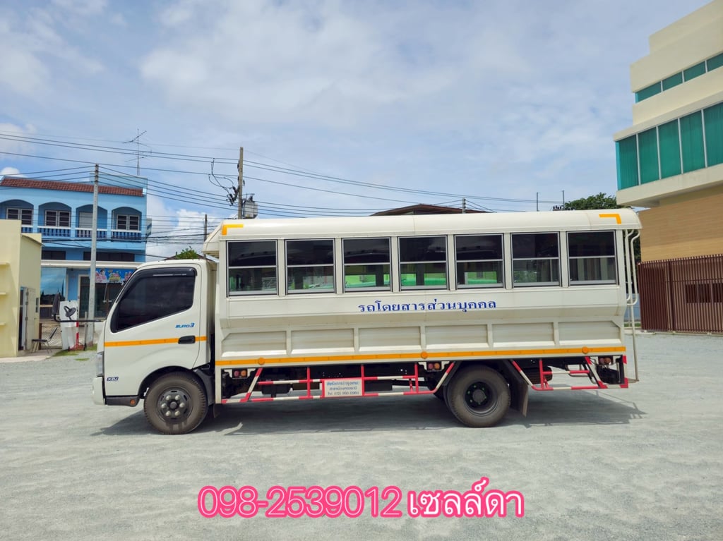 หกล้อโดยสาร HINO XZU 150 แรง ปี 2566(2429) หกล้อโดยสาร HINO XZU 150 แรง ปี 2566(2429)