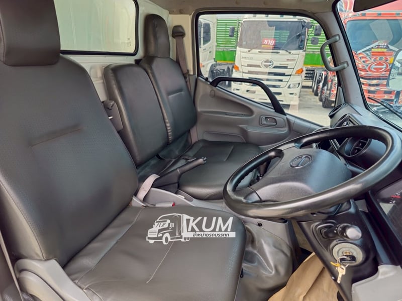 👉 สี่ล้อตู้ HINO XZU 136 แรง ปี 2563 (637)
