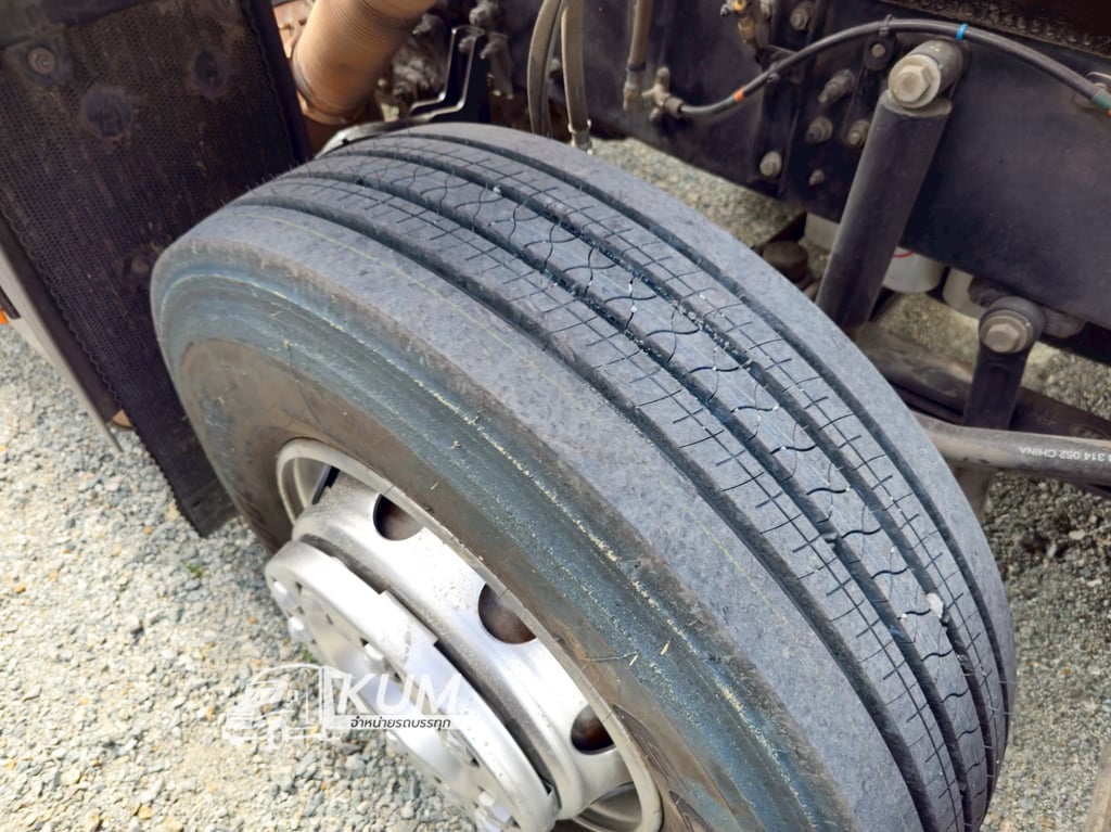 สิบล้อหัวลาก (7079) สิบล้อหัวลาก (7079)