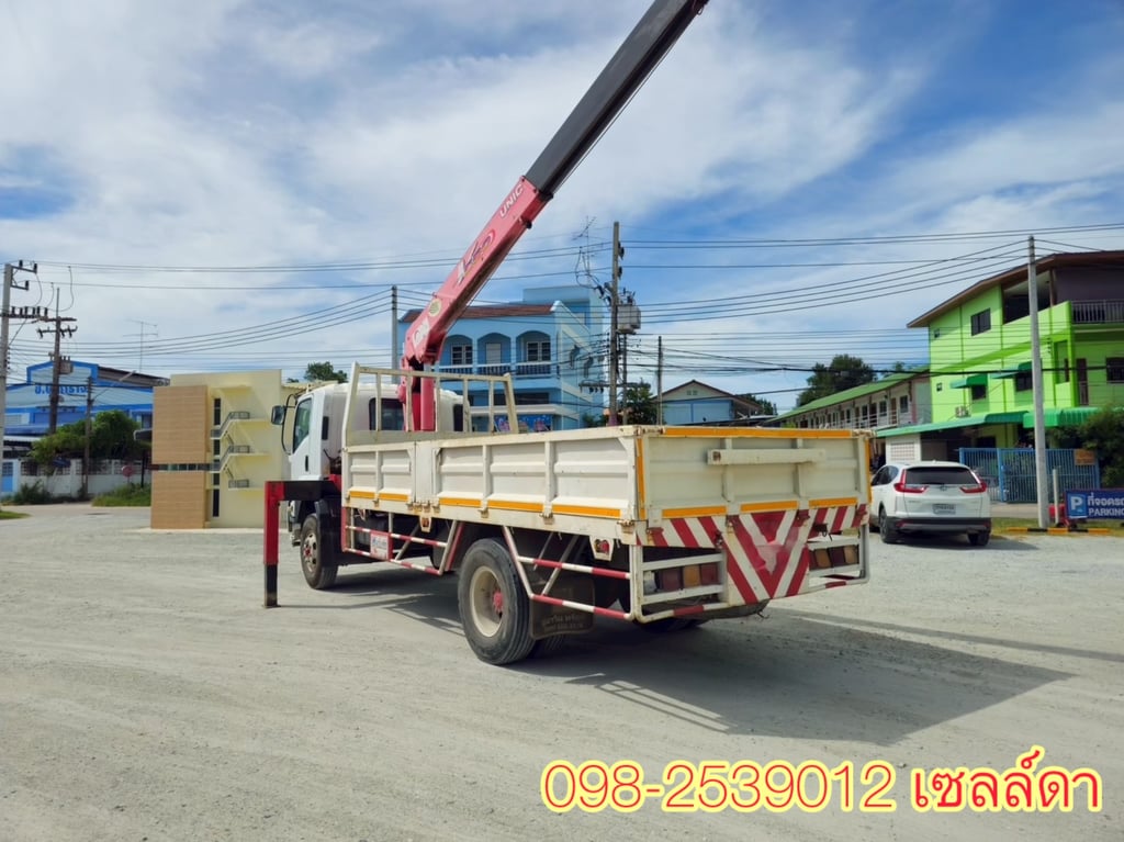 👉ไมล์น้อย 150,XXX โล 👉ป้ายแดงมือเดียว หกล้อเครน ISUZU FTR  240 แรง ปี 2557(0947)