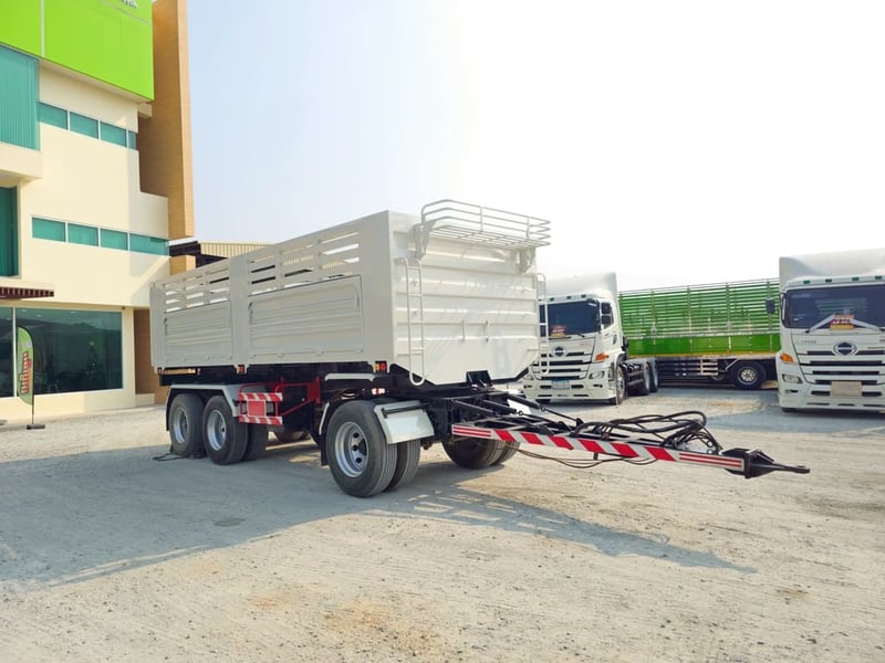 หางดั้มพ์ สามเพลา อู่ เดอะฟินนิค ปี 2565 (1976)