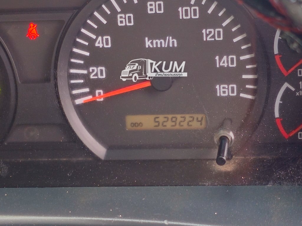  สิบล้อดั้มพ์กระบะสามมิต  ISUZU FXZ 360 ปี 2556(2374)