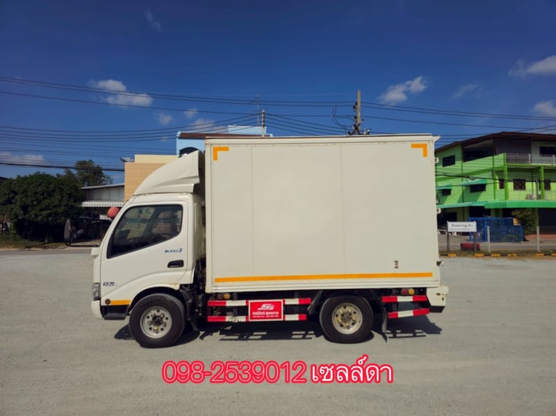  👉 สี่ล้อตู้ HINO XZU 136 แรง ปี 2565 (8111)