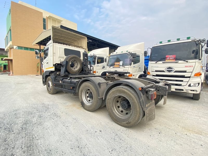 หางพื้นเรียบ สามเพลา อู่ panusmawim ปี 2555(7198)