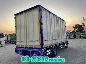 หกล้อตู้สิบบาน ISUZU NPR 150 แรง ปี 2565(5464) หกล้อตู้สิบบาน ISUZU NPR 150 แรง ปี 2565(5464)