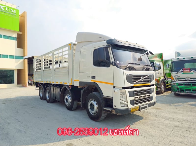 👉 สิบสองล้อคอก VOLVO FM 440  แรง ปี 2556 (2894)