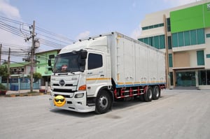 👉สิบล้อตู้สิบบาน HINO FL8J 260 แรง ปี 2561 (2717)
