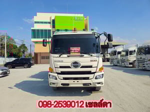 หกล้อบรรทุกขยะ HINO FG8J 240 แรง ปี 2566(4084)