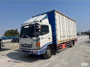 🔥ฟรีเก็บงานสวยให้ 🔥ฟรียางใหม่ 2 เส้น , หกล้อตู้สิบบาน HINO FC9J 175 แรง ปี 2556(8338) 🔥ฟรีเก็บงานสวยให้ 🔥ฟรียางใหม่ 2 เส้น , หกล้อตู้สิบบาน HINO FC9J 175 แรง ปี 2556(8338)