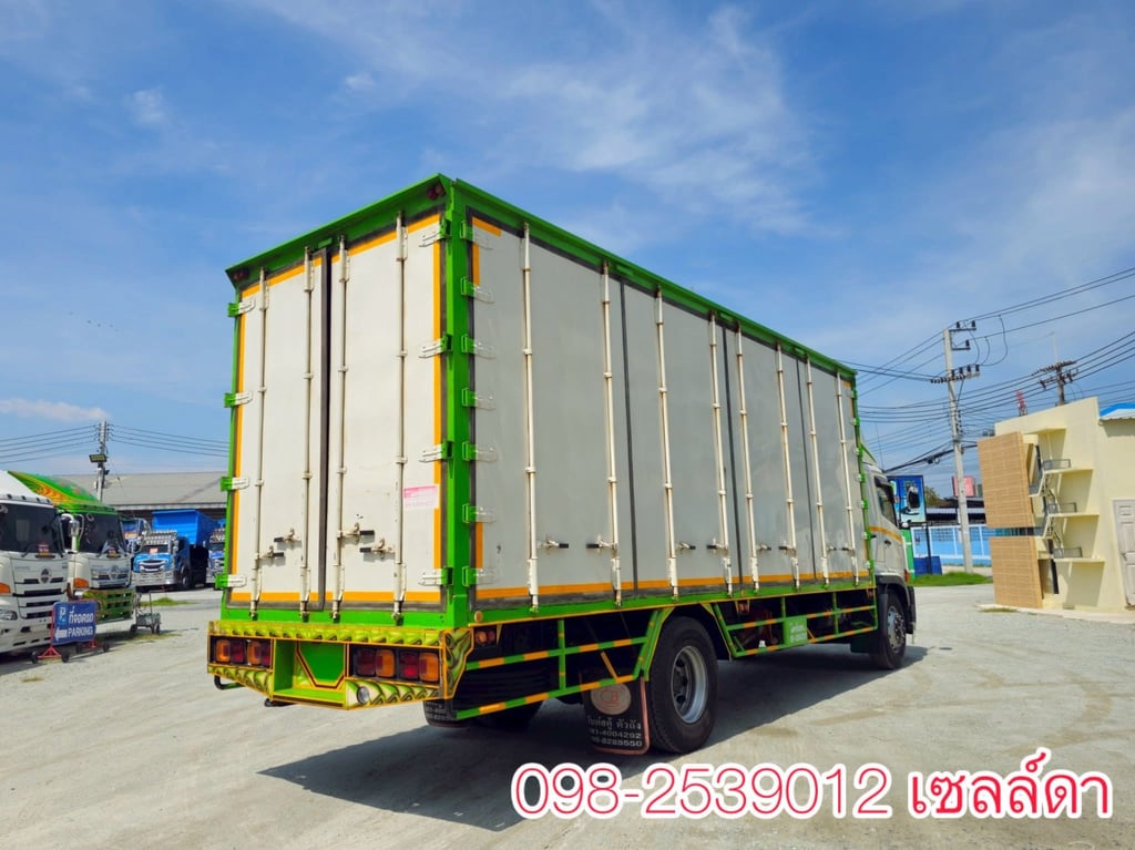 หกล้อตู้สิบบาน HINO FG8J 240 แรง ปี 2565 (7509)
