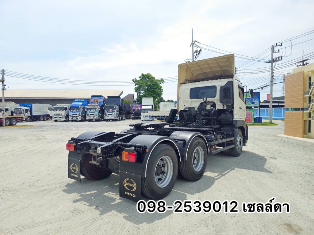 สิบล้อหัวลาก (8646) สิบล้อหัวลาก (8646)