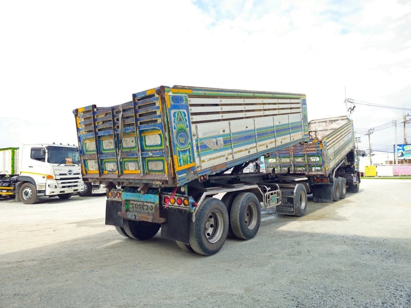 👉🏻สิบล้อดั้มพ์ HINO FM1A 344 แรง ปี 2556(3163,3164)