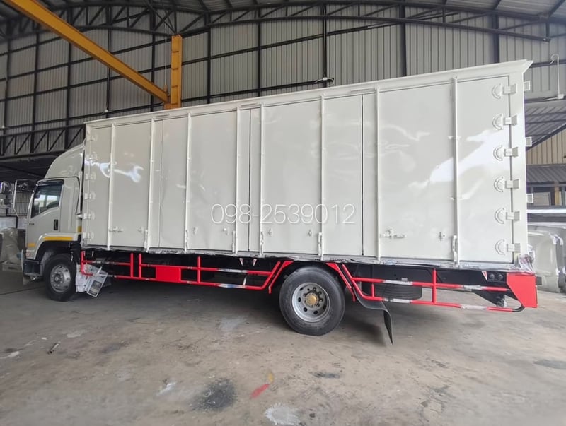 🔥ฟรีเก็บสวยทั้งคัน อู่BBC บ้านบึง🔥 หกล้อตู้สิบบาน ISUZU FTR 240 แรง ปี 2557(9785)