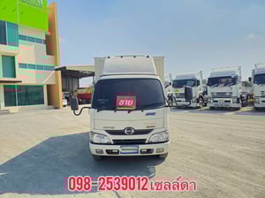 👉 สี่ล้อตู้ HINO XZU 136 แรง ปี 2567(9713)
