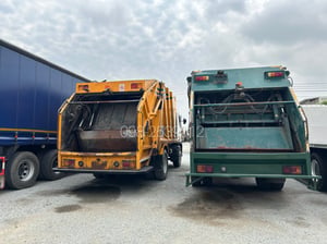 หกล้อรถขยะ Hino FG8J 240 ปี66 (4084,4039)