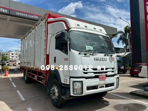 🔥รถเข้าใหม่คะ🔥 หกล้อตู้สิบบาน ISUZU FTR 240 แรง ปี 2561(8202) 🔥รถเข้าใหม่คะ🔥 หกล้อตู้สิบบาน ISUZU FTR 240 แรง ปี 2561(8202)