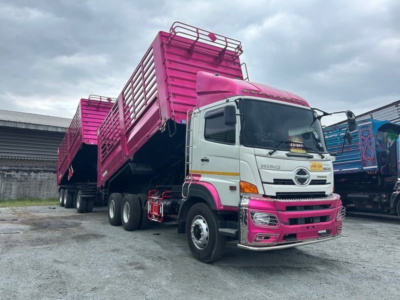 สิบล้อดั้มพ์ HINO FM1A 344 แรง ปี 2565 (0932,0933) สิบล้อดั้มพ์ HINO FM1A 344 แรง ปี 2565 (0932,0933)