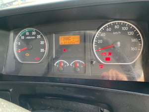 หกล้อตู้สิบบาน ISUZU FTR 240 แรง ปี 2565 (2375)