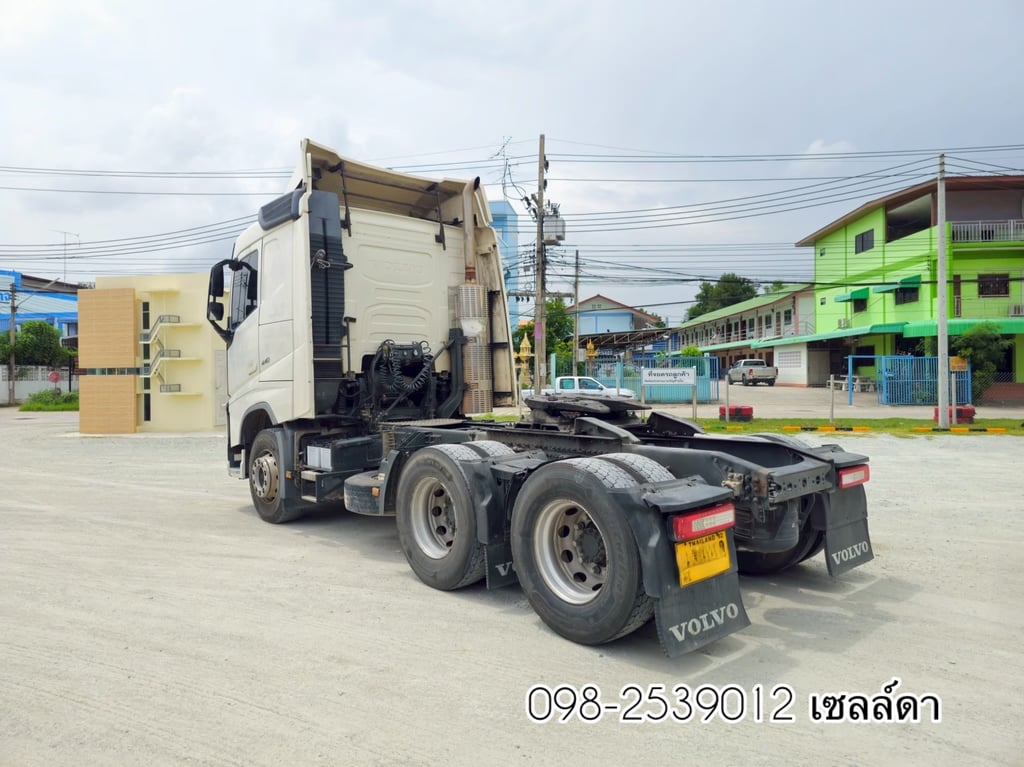 สิบล้อหัวลาก (4393) สิบล้อหัวลาก (4393)
