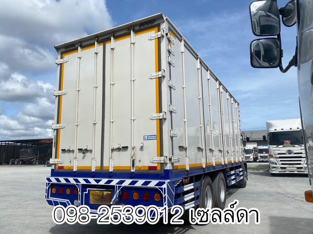 สิบล้อตู้สิบบาน hino Victor 260 แรง ปี65(0926) สิบล้อตู้สิบบาน hino Victor 260 แรง ปี65(0926)