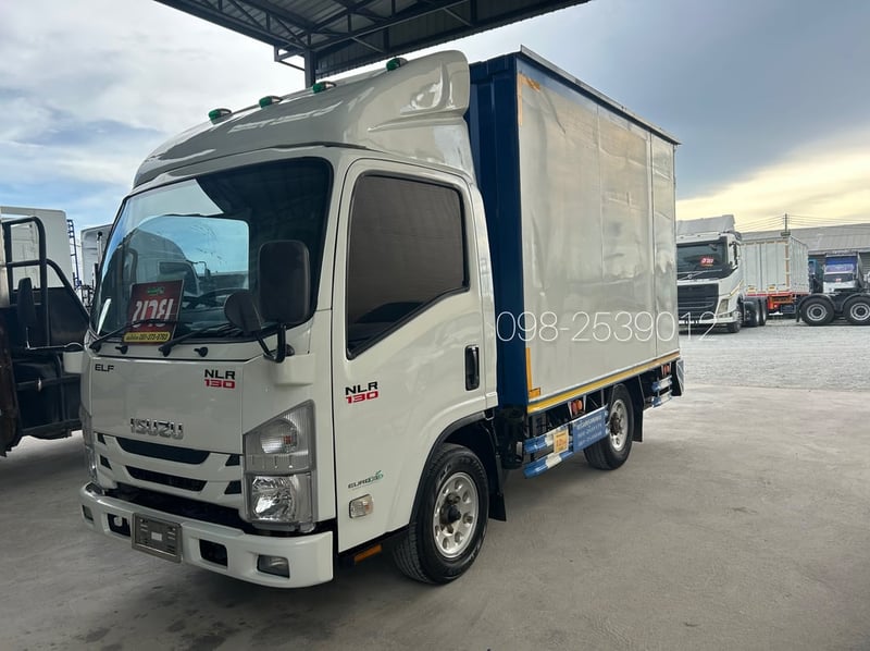 สี่ล้อตู้ ISUZU NLR 130แรง ปี 2564(4519) สี่ล้อตู้ ISUZU NLR 130แรง ปี 2564(4519)