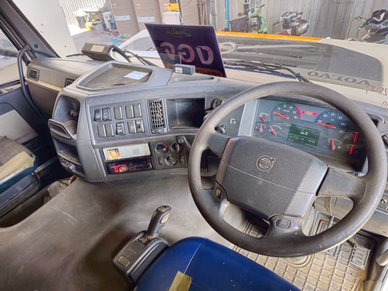 สิบสองล้อคอก VOLVO FM 440  แรง ปี 2556(2894)