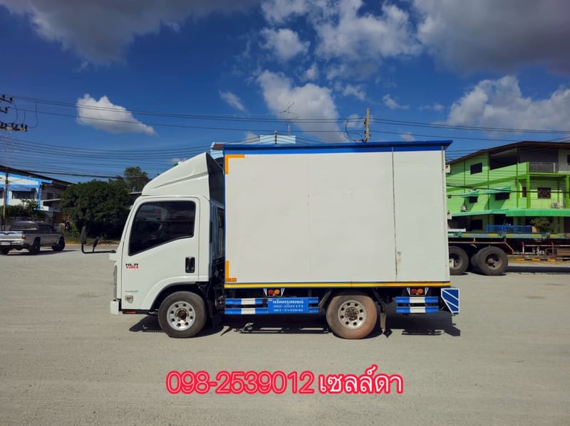 👉 สี่ล้อตู้ ISUZU  NLR 104 แรง ปี 2564(4519)