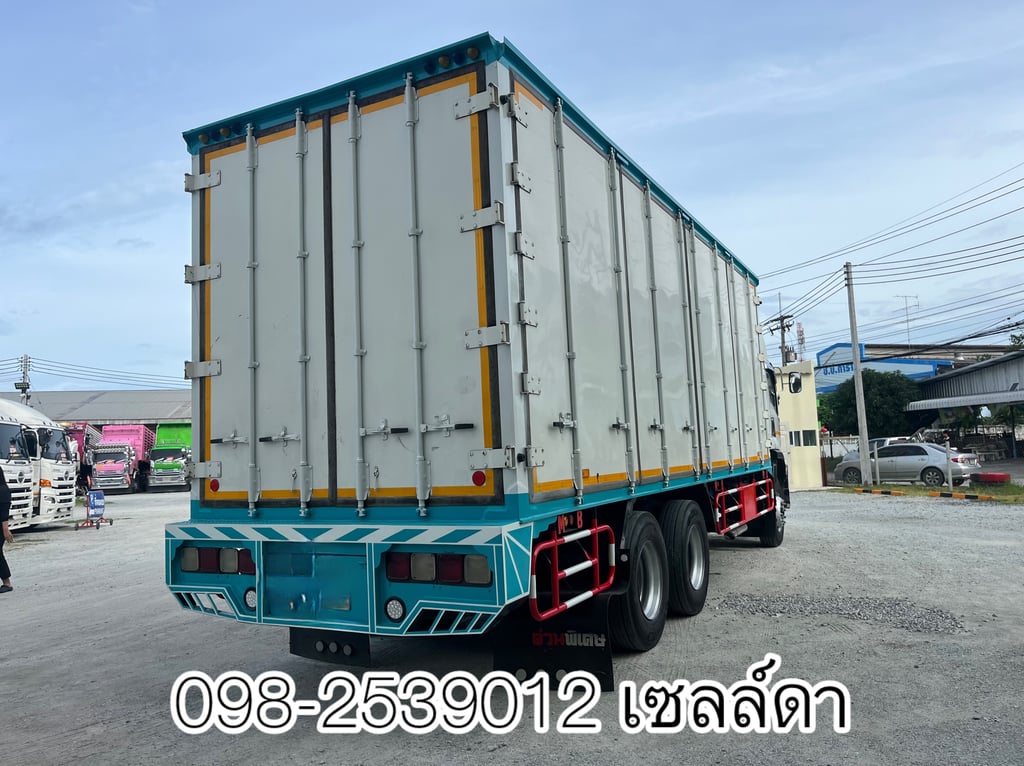 สิบล้อตู้ isuzu fvm300 แรง ปี62(0634) สิบล้อตู้ isuzu fvm300 แรง ปี62(0634)