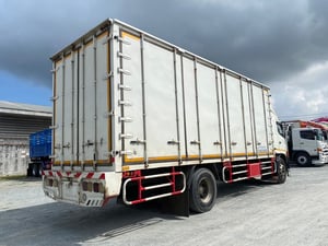 Vายตัด1,260,000 บาท หกล้อตู้สิบบาน HINO FG8J  240 แรงม้า ปี 60 (7915)