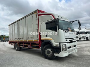 🔥รถเข้าใหม่คะ🔥 หกล้อตู้สิบบาน ISUZU FTR 240 แรง ปี 2561(8202) 🔥รถเข้าใหม่คะ🔥 หกล้อตู้สิบบาน ISUZU FTR 240 แรง ปี 2561(8202)