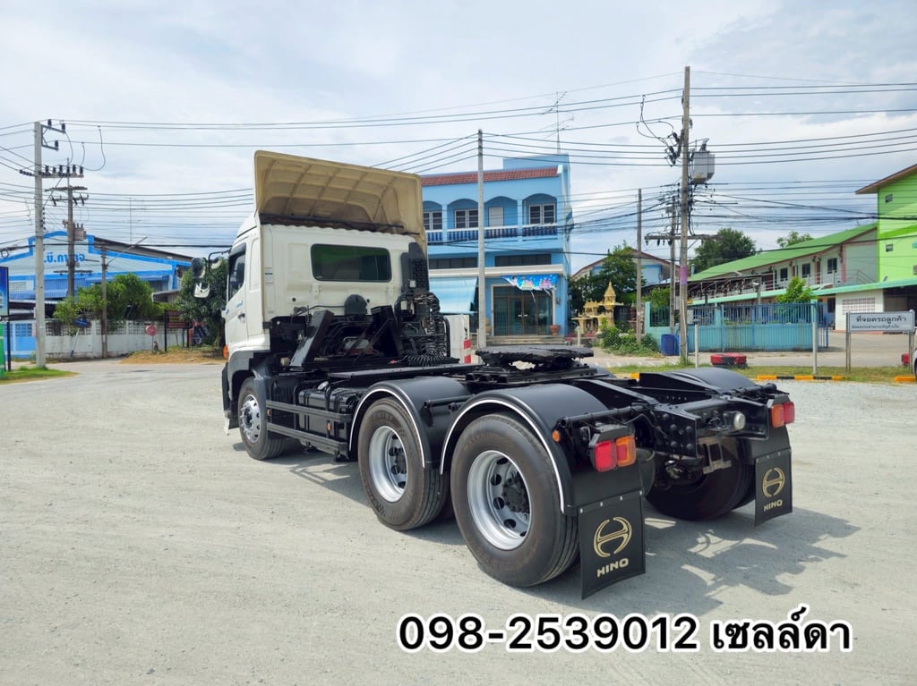 สิบล้อหัวลาก (8646) สิบล้อหัวลาก (8646)