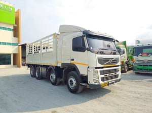 สิบสองล้อคอก VOLVO FM 440  แรง ปี 2556(2894)