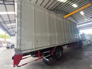 🔥ฟรีเก็บสวยทั้งคัน อู่BBC บ้านบึง🔥 หกล้อตู้สิบบาน ISUZU FTR 240 แรง ปี 2557(9785) 🔥ฟรีเก็บสวยทั้งคัน อู่BBC บ้านบึง🔥 หกล้อตู้สิบบาน ISUZU FTR 240 แรง ปี 2557(9785)