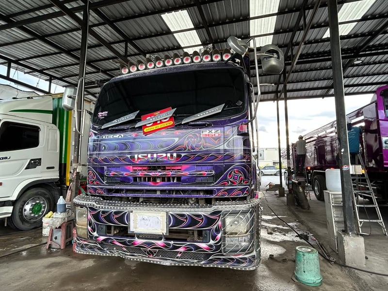 สิบล้อดั้มพ์ ISUZU FXZ 360 แรง ปี 2559 ยาว 6.2 กว้าง 2.53 สูง 1.8 (2111,2000)