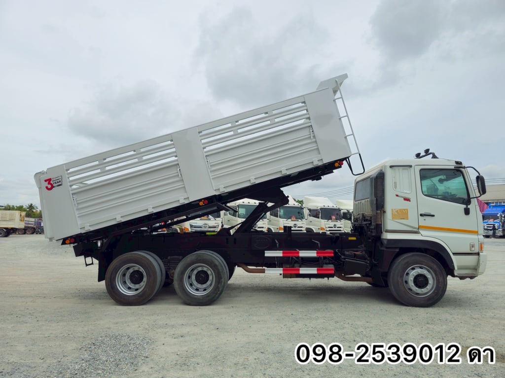 สิบล้อดัมพ์ FUSO (3145)