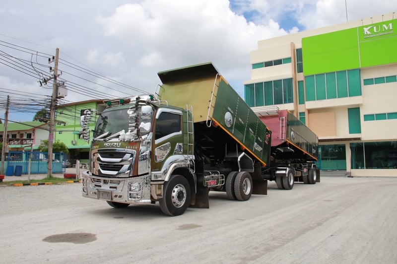 หกล้อดั้มพ์  ISUZU FTR 240 แรง ปี 2565(5403,5404)