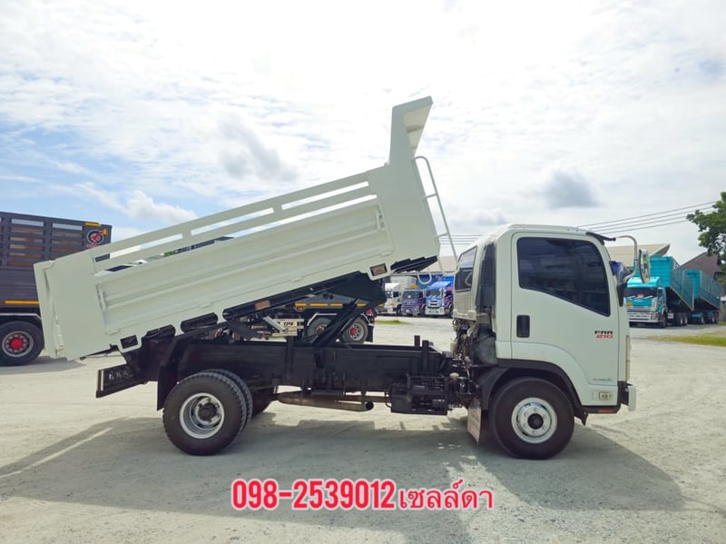 หกล้อดั้มพ์  ISUZU  FRR 210 แรง ปี 2564(3063)