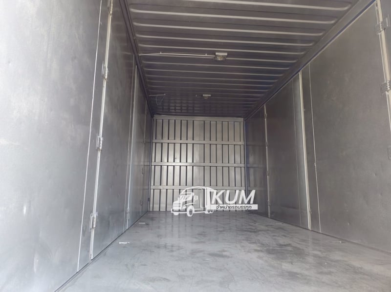 หกล้อตู้สิบบาน ISUZU FRR 210 แรง ปี 2566(8215) หกล้อตู้สิบบาน ISUZU FRR 210 แรง ปี 2566(8215)