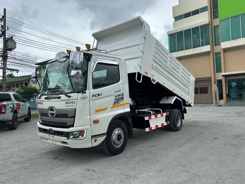 หกล้อดั้มพ์ HINO FC9J 210 แรง ปี 2564 (3210)