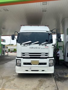 หกล้อตู้สิบบาน ISUZU FTR 240 แรง ปี 2565 (2375)