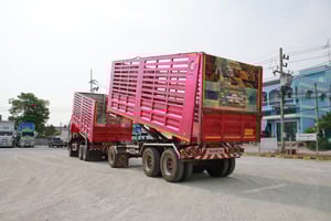 🚨sาคาตัด 2,890,000-🚨ด่วนโทร 098-2539012 ดา 🔥บรรทุกได้ 31 ตัน 🔥มือเดียวป้ายแดง สิบล้อดั้มพ์ ISUZU FXZ 360 แรง ปี 2565 (2591,2592)