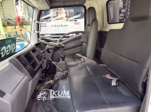  หกล้อดั้มพ์ ISUZU NMR 130 แรง ปี 2564(3781)