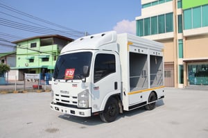 🩵หกล้อตู้ ISUZU NMR 130 แรง ปี 2558 (5477) 🩵หกล้อตู้ ISUZU NMR 130 แรง ปี 2558 (5477)