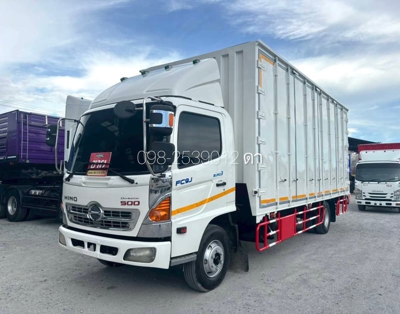 🚨โปรลดกระหน่ำ  🚨 🔥ส่วนลด 100,000-  หกล้อตู้สิบบาน HINO FC9J 175 แรง ปี 2556(8338)