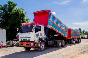 ISUZU FXZ 360แรงม้า รถบรรทุก 10ล้อ พ่วงแม่ลูก ปี2013 เลขไมล์น้อยกว่า 800,000 กม. ISUZU FXZ 360แรงม้า รถบรรทุก 10ล้อ พ่วงแม่ลูก ปี2013 เลขไมล์น้อยกว่า 800,000 กม.