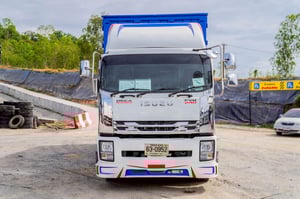 ISUZU FVM 240แรงม้า รถบรรทุก 10ล้อ ตู้แห้ง ปี2016