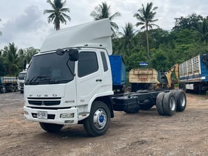 FUSO FM 240แรงม้า รถบรรทุก 10ล้อ รถบรรทุกอื่นๆ ปี2014 เลขไมล์มากกว่า 800,000 กม.